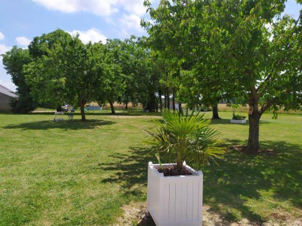 Gite De La Petite Forge Clevilliers Exterior foto